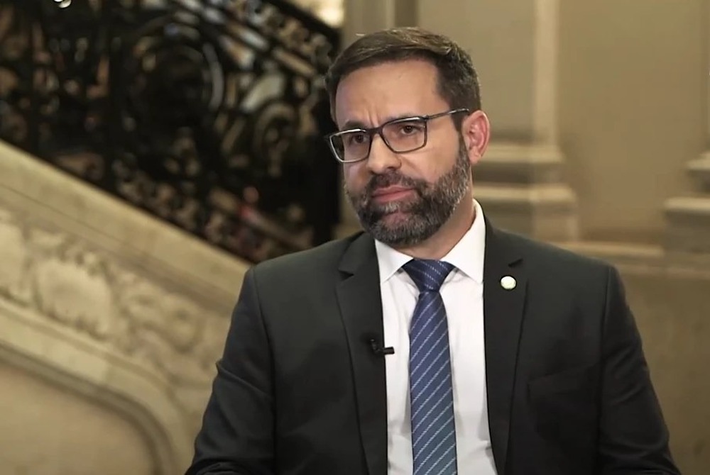 Vitor Hugo sucede Renato Moura na presidência do MDB com promessa de fortalecer partido