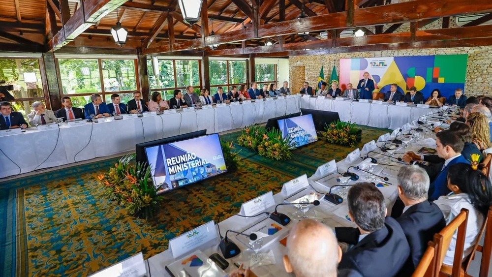 Quem sai, quem fica: uma parte da Esplanada se prepara para disputar eleições
