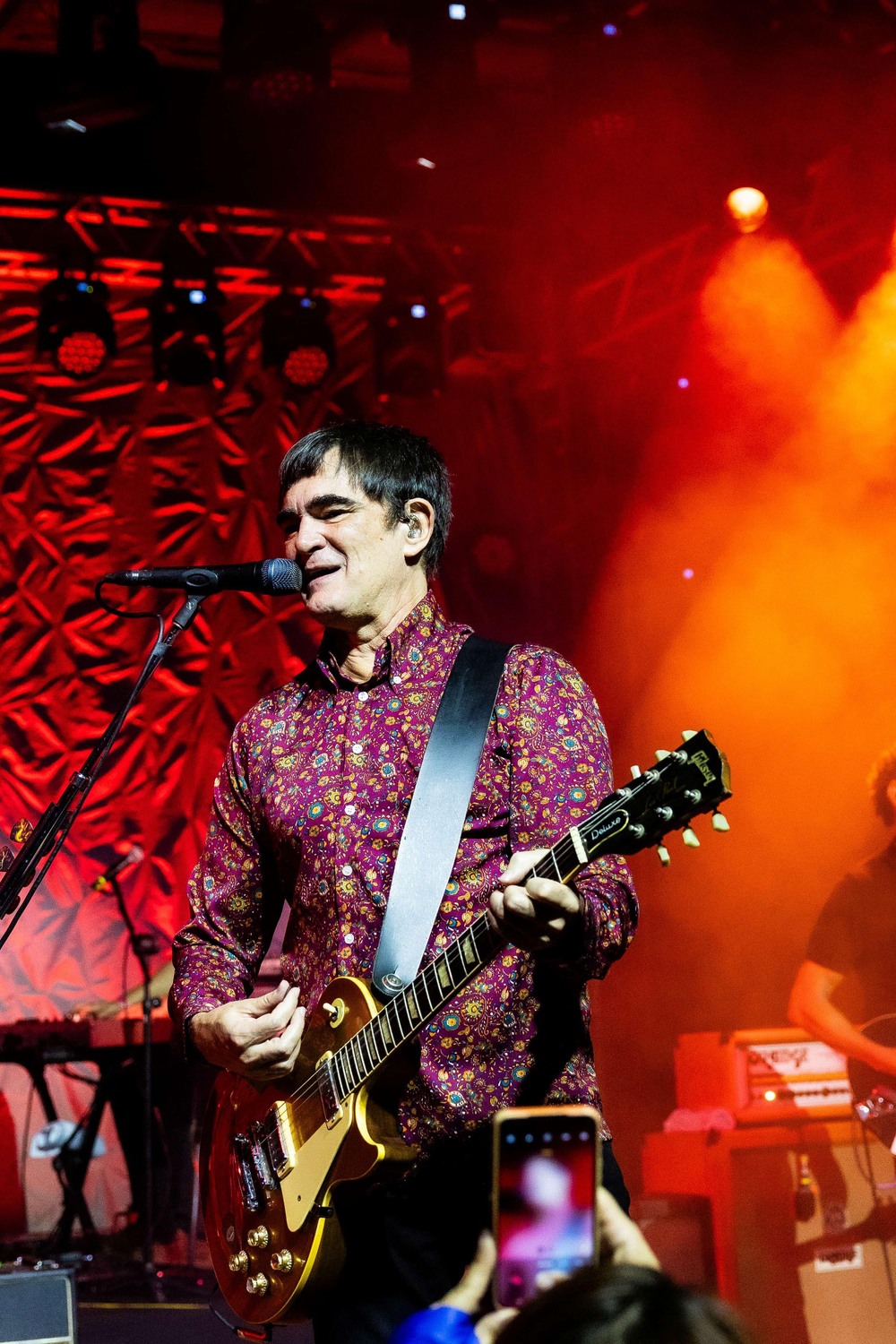 TIM Music Noites Cariocas celebra samba e rock nacional no primeiro final de semana da temporada de 2025 