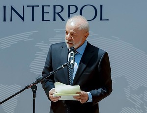 A Medalha da Interpol a Lula: Honraria ou Ironia Histórica?