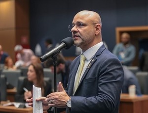 Deputado Fred Pacheco vai conceder a Medalha Tiradentes ao Papa Francisco (post-mortem) e ao Papa Leão XIV