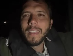 Ativista Thiago Ávila deixa solitária em Israel e está a caminho do Brasil