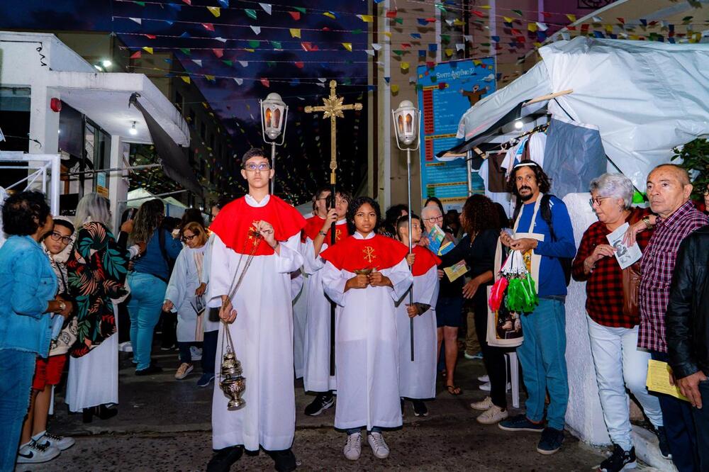 Fé e tradição marcam celebração de Santo Antônio em Duque de Caxias