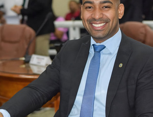 Douglas Nadaes propõe projeto que assegura direitos a quem sofre de fibromialgia
