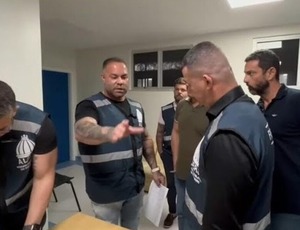 Justiça proíbe deputados bolsonaristas de acessarem repartições públicas em Campos