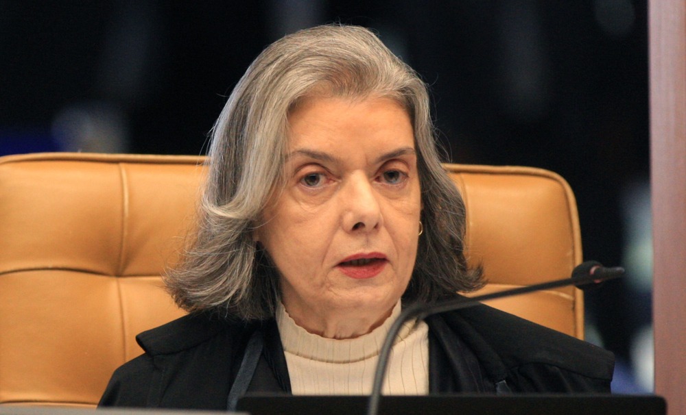 Ministra Cármen Lúcia completa 19 anos no STF
