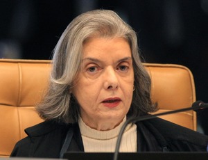 Ministra Cármen Lúcia completa 19 anos no STF