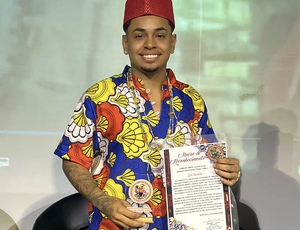 Gabriel de Logun Edé é homenageado com Moção de Reconhecimento durante tributo à Imprensa de Axé