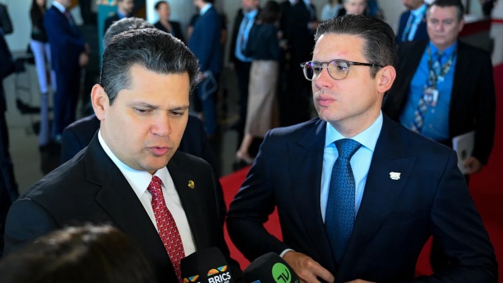 Nas mãos do Centrão: um semestre quase perdido para o governo no Congresso