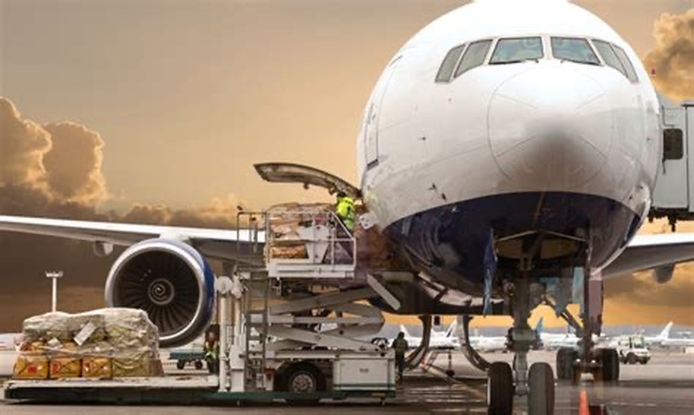 Brasília se Consolida como Novo Hub de E-commerce Internacional com Operação de Courier da TristarExpress