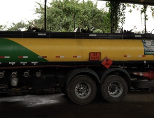 Força-tarefa do Governo do Estado desmobiliza esquema de adulteração de gasolina e óleos lubrificantes em Caxias