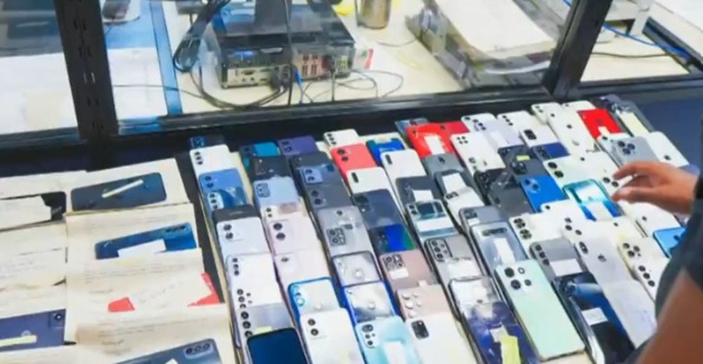 Roubo e furto de celulares disparam no Rio em 2025 e atingem recorde histórico; veja as áreas com mais ocorrências