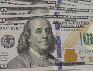 Dólar cai para R$ 5,43 e atinge menor valor desde setembro
