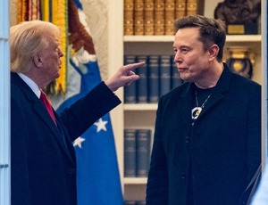 Tensão entre Trump e Musk aumenta após críticas ao pacote fiscal; presidente cogita deportar empresário