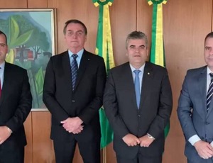 Bacellar demitiu Washington Reis com narrativa de infidelidade a Bolsonaro, mas família Reis boicota evento de Lula em Caxias mesmo depois da demissão provando sua fidelidade