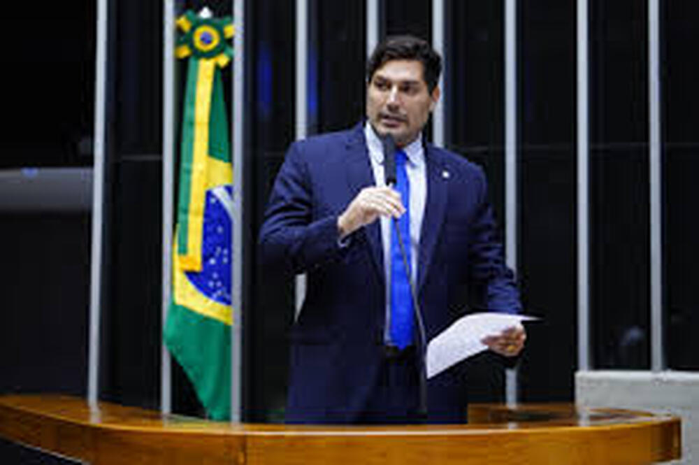 Rafael Picciani  perto de deixar Secretaria de Esporte e Lazer do Rio; Luciano Vieira deve assumir o cargo após romance com o PSDB
