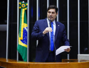 Rafael Picciani  perto de deixar Secretaria de Esporte e Lazer do Rio; Luciano Vieira deve assumir o cargo após romance com o PSDB