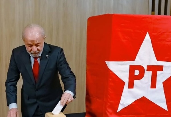 PT avalia adia anúncio de novo presidente nacional após decisão que cancelou votação em Minas