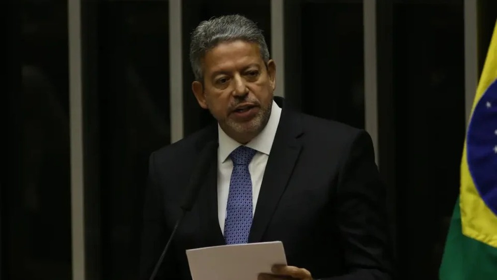 Arthur Lira gastou mais de R$ 80 mil em diárias e passagem para evento privado em Nova Iorque