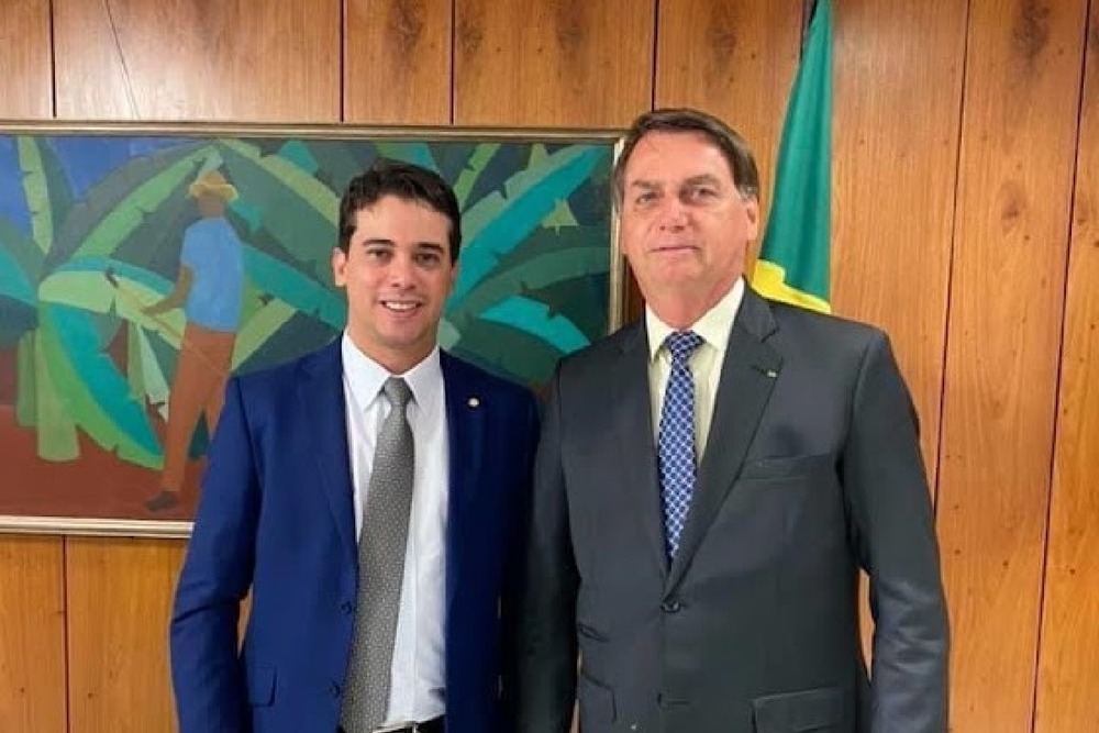 Deputado Júnior Mano é alvo de busca por desvios e fraude em licitação