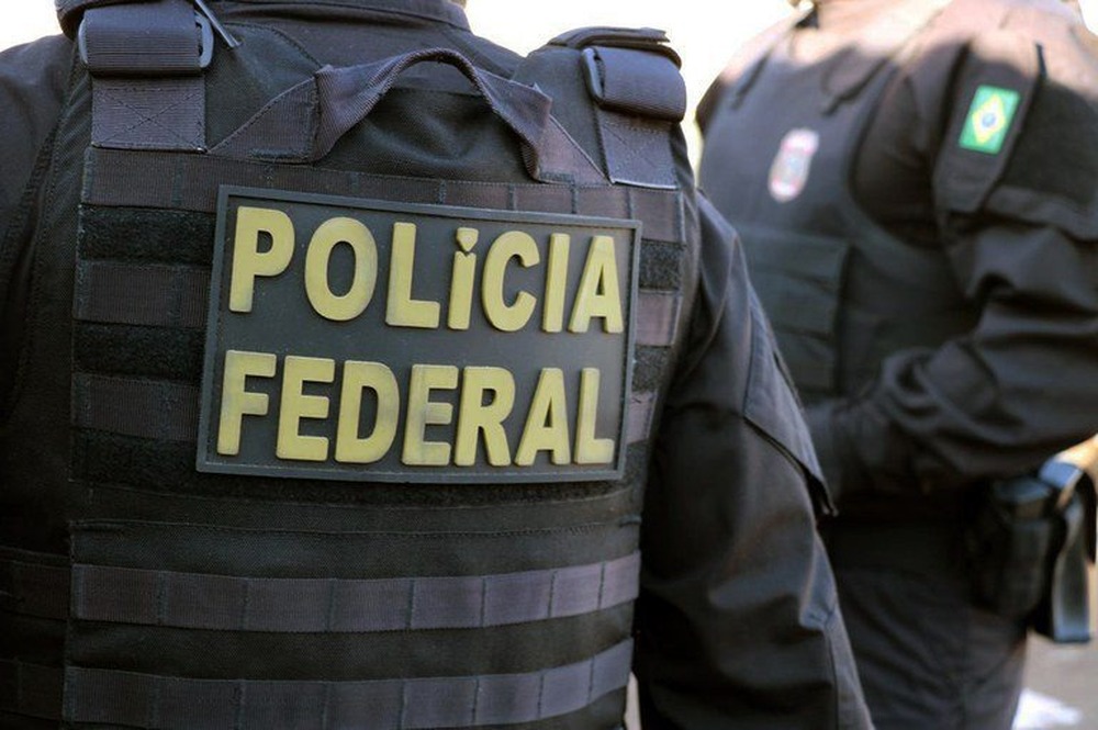 Policial federal agride funcionário e usa injúria racial por não querer pagar conta em quiosque do Leme
