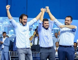 Bolsonaro rompe apoio a Castro e Bacellar após crise política; e Rueda oferece abrigo no União Brasil ao governador