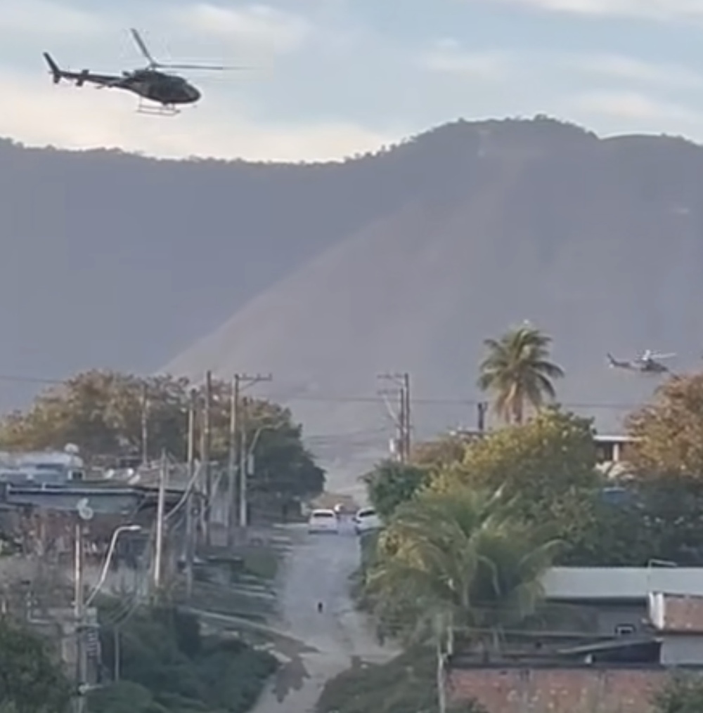 Polícia Civil faz operação contra milícia de Juninho Varão em Nova Iguaçu
