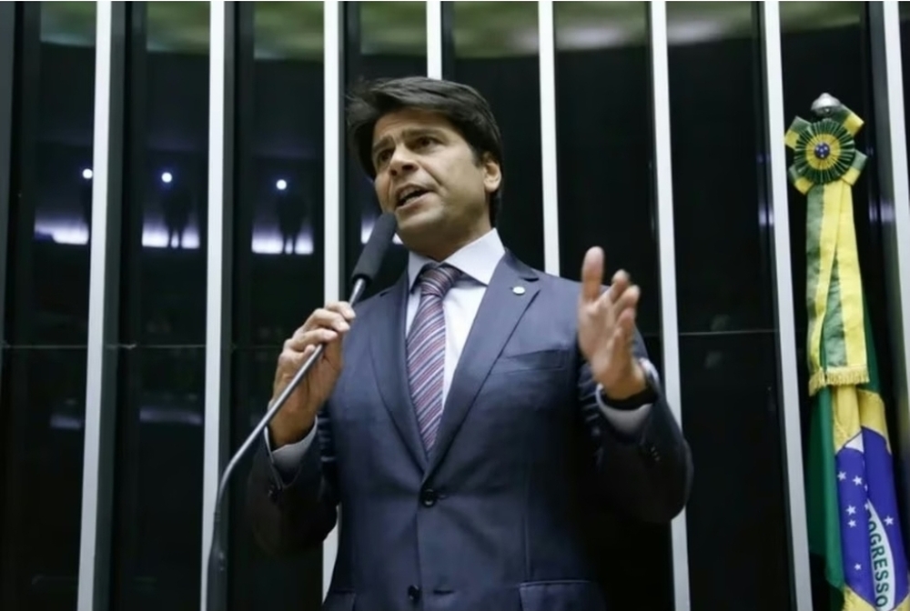 Câmara avança com proposta para combater supersalários no serviço público