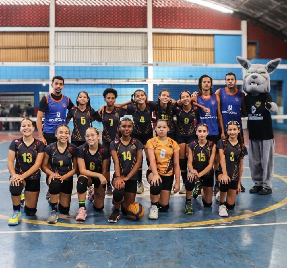 Nova Iguaçu vence rodada dupla, garante vaga na semifinal da Taça Ouro e segue invicto no Estadual Sub-14 feminino