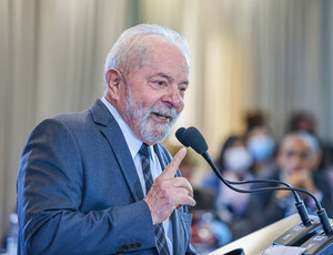 Lula bate o martelo e veta aumento de deputados: freio de arrumação ou medo da conta?
