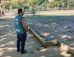 Presidente da Fundação Parques e Jardins realiza vistoria na Praça Paris, na Glória