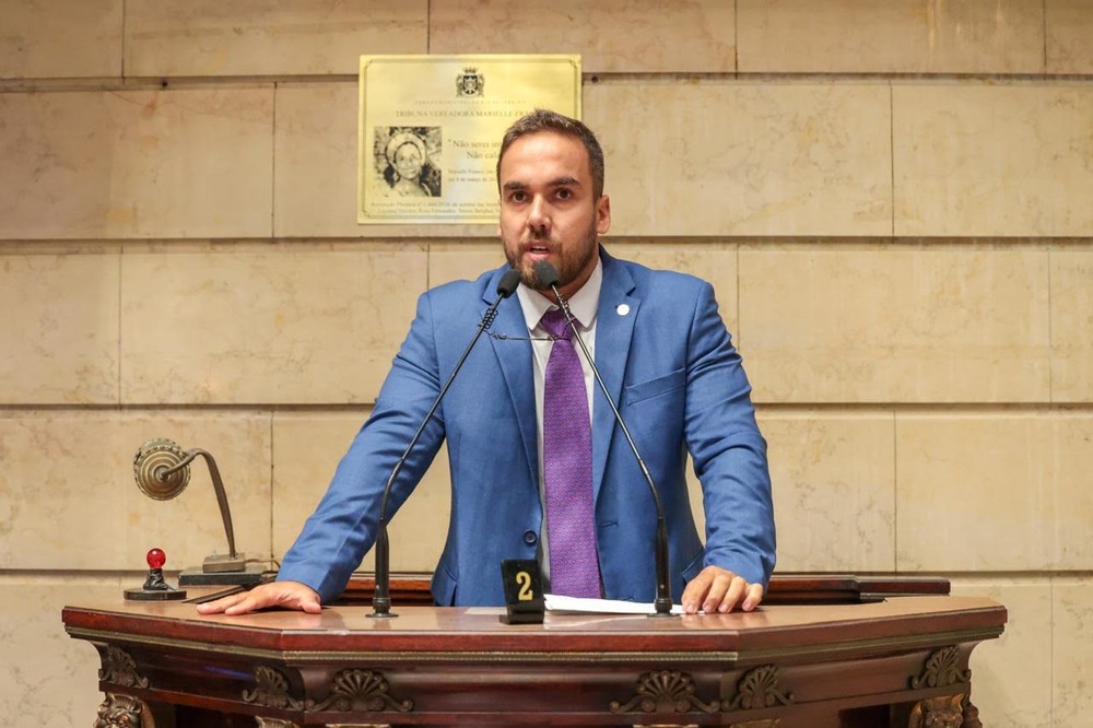 Projeto de lei de Fernando Armelau determina regras para pátios que abrigam veículos apreendidos no Rio de Janeiro