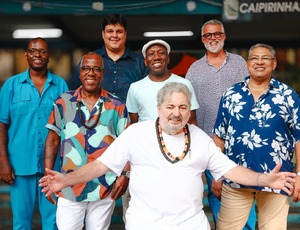 Moacyr Luz e Samba do Trabalhador fazem show neste sábado(26), no Casarão do Firmino