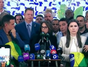 Após reunião com Bolsonaro, Damares Alves e Magno Malta dizem que impeachment de Moraes será a pauta da oposição no Senado