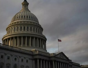 Senadores chegam aos EUA para tentar reverter tarifa de Trump contra produtos brasileiros