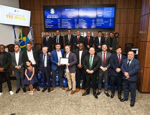 Solenidade de homenagens marca os 192 anos da Câmara Municipal de Nova Iguaçu