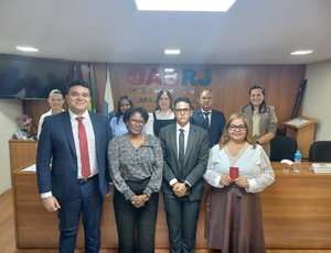 OAB de Nilópolis realiza cerimônia de entrega de carteiras a novos profissionais da advocacia