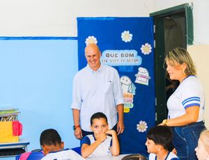 Tande Vieira celebra reconhecimento nacional e novos avanços na Educação de Resende