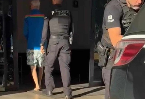 DEUS ACIMA DE TODOS: Tio de Michelle Bolsonaro é preso por pornografia infantil