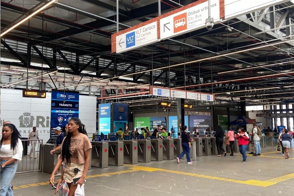 Primeiro dia do Jaé gera dúvidas e reclamações no Terminal Gentileza