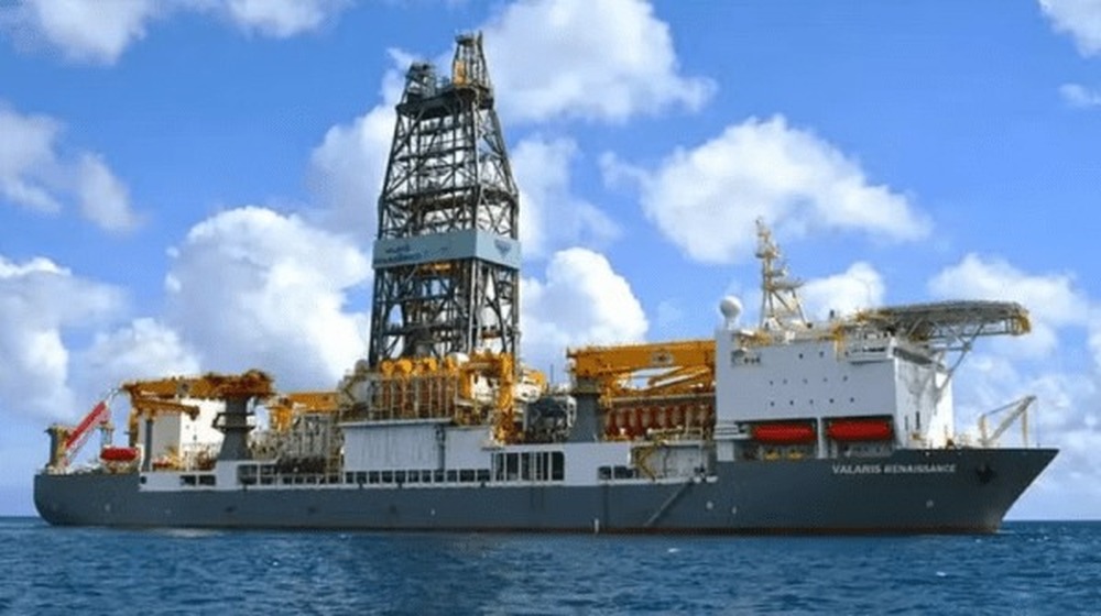 Empresa britânica BP anuncia grande descoberta de petróleo na Bacia de Santos
