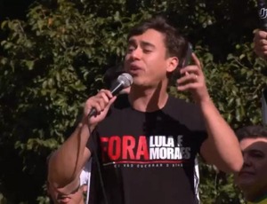 O recado de Moraes a Nikolas Ferreira ao decretar a prisão domiciliar de Bolsonaro