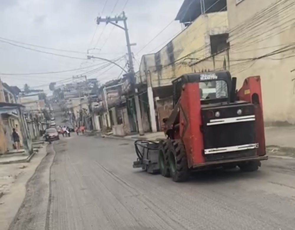 “Asfalto não resolve tudo”: comunidade do Éden exige troca das manilhas antes de pavimentação