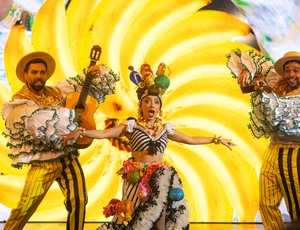70 anos sem Carmen Miranda Roxy Dinner Show, relembra o legado da artista no espetáculo 'Aquele Abraço'