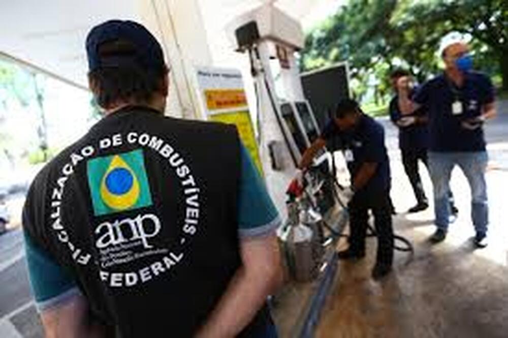 Postos do Rio são flagrados vendendo gasolina fora das especificações