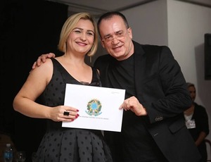 Araruama: Lívia de Chiquinho tem contas reprovadas no TCE-RJ por irregularidades na saúde e educação e ex-prefeita pode ficar inelegível