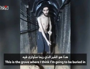 Hamas divulga vídeo em que refém é obrigado a cavar o que teme ser sua própria cova