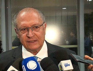 Alckmin se reúne com setores afetados por tarifaço e com encarregado de negócios dos EUA