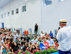 'Quero cuidar do meu querido Acre', diz Lula durante anúncio de mais de R$ 1 bilhão ao estado