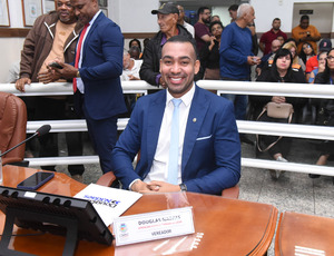Douglas Nadaes fortalece parceria com secretária da Mulher de Belford Roxo e reforça políticas para mulheres em Nova Iguaçu
